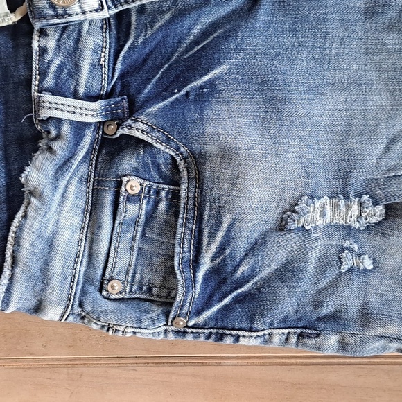 Indigo Rein Distressed Y2K Stretchy Comfy Denim Shorts Medium Wash - Picture 7 of 11